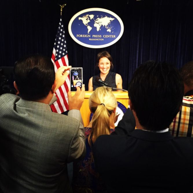 (Erin Vincent visiting the Foreign Press Centre in Washington.)