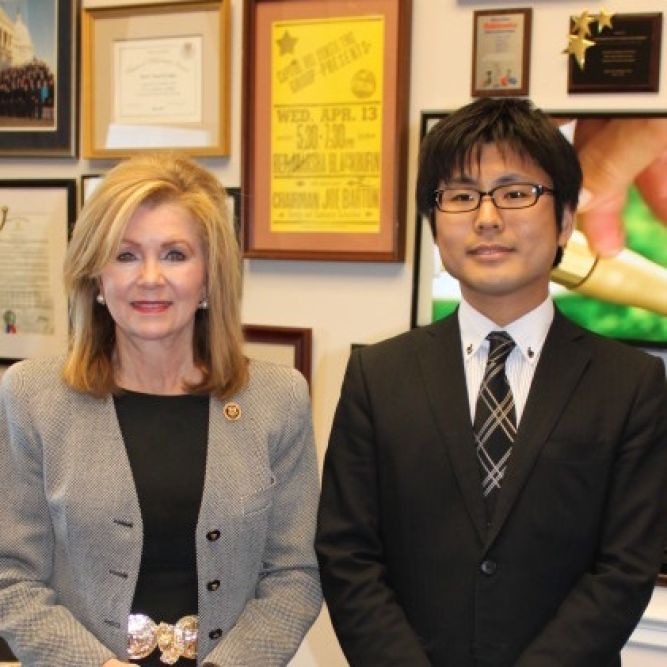 Shigeki Kagiwada, Assistant Director for International Affairs in the Ministry of Economy, Trade and Industry of Japan meets with U.S. Congressman Marsha Blackburn prior to Prime Minister Abe's address to Congress.