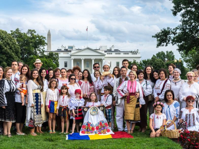Marking the Universal Day of the Romanian Blouse in front of the White House. Photo by Cris Ianculescu.