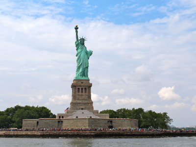 IYLEP participants cruise to take a mesmerizing view of the Statue of Liberty.