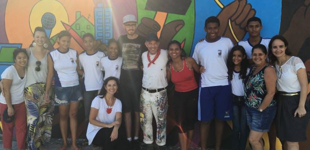 Part of the mural painting crew in Vitória