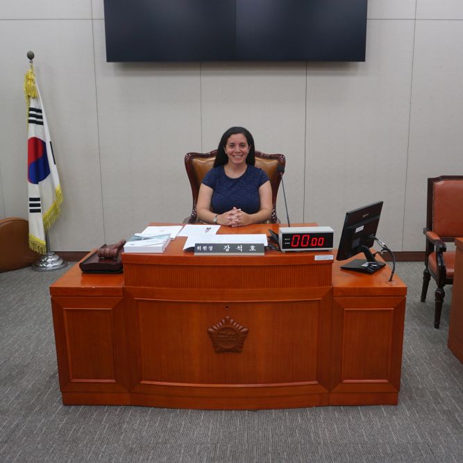 Jarret pictured in the official Room of the Committee on Foreign Affaris and Reunification of the Korean National Assembly.